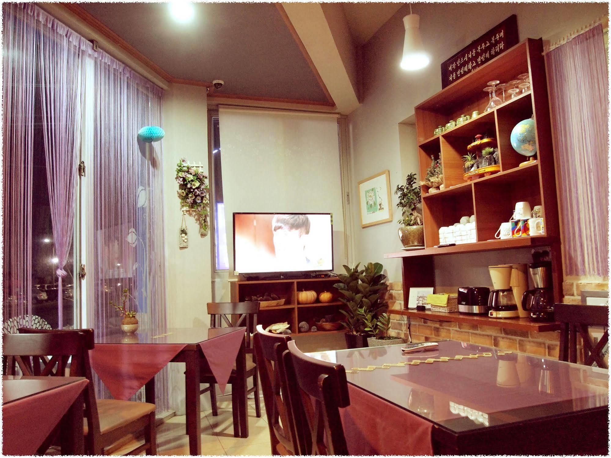 Haevichi Elmar Guesthouse 서귀포 외부 사진